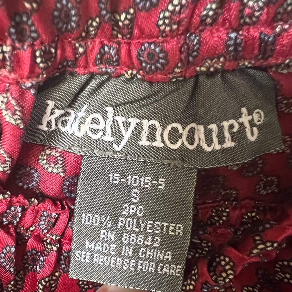 Katelyn Court Maroon Navy Gray Geometric Flower Print Satin Feel Pajamas Size S - Picture 11 of 12